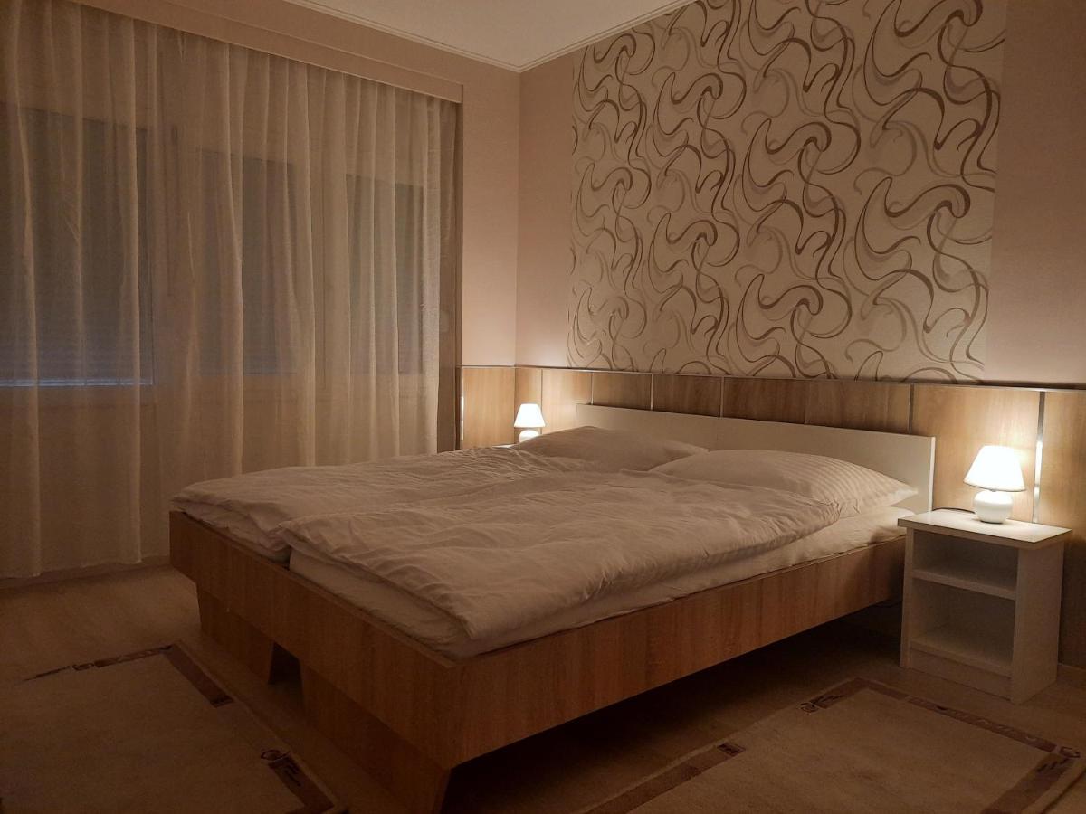 Fenyo Apartman Daire Nagykáta Dış mekan fotoğraf