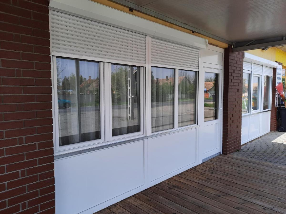 Fenyo Apartman Daire Nagykáta Dış mekan fotoğraf